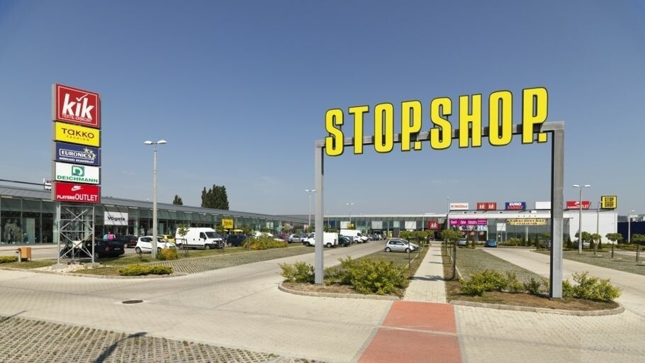 Магазины Хевиза. Stop Shop